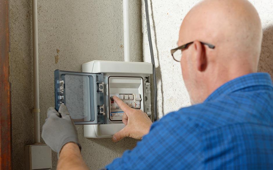 électricien de maintenance Saint-Ange-le-Viel